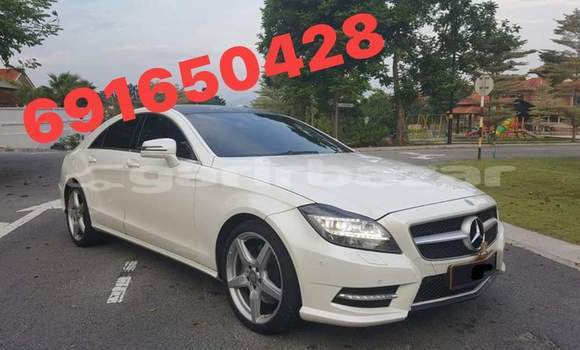 Acheter Occasion Voiture Mercedes‒Benz CLS–Class Blanc à Yaoundé, Central Cameroon