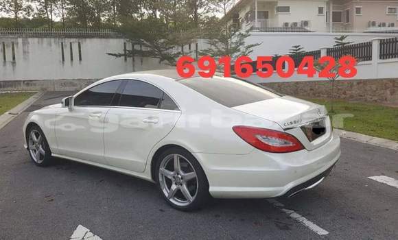 Buy Used Mercedes‒Benz CLS–Class White Car in Yaounde in Central Cameroon Buy Used Mercedes‒Benz CLS–Class White Car in Yaounde in Central Cameroon