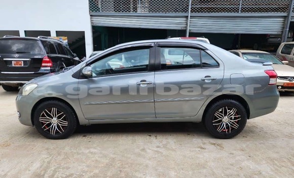 Buy Used Toyota Yaris Silver Car in Douala in Littoral Cameroon Buy Used Toyota Yaris Silver Car in Douala in Littoral Cameroon
