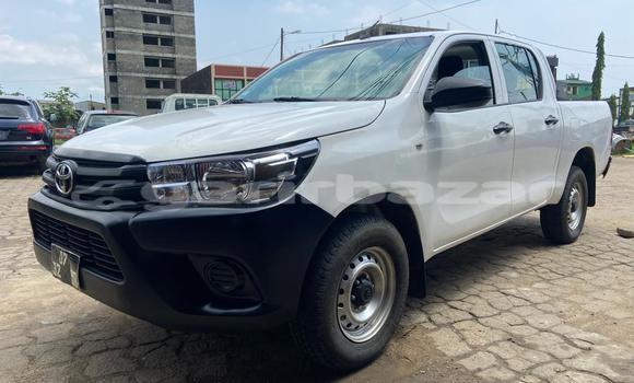 Acheter Occasion Voiture Toyota Hilux Blanc à Douala, Littoral Cameroon Acheter Occasion Voiture Toyota Hilux Blanc à Douala, Littoral Cameroon