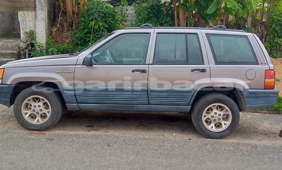 Acheter Occasion Voiture Jeep Cherokee Autre à Yaoundé, Central Cameroon Acheter Occasion Voiture Jeep Cherokee Autre à Yaoundé, Central Cameroon