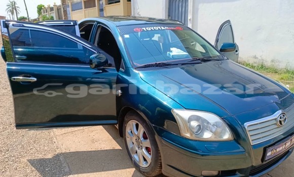 Sayi Na hannu Toyota Avensis Green Mota in Yaounde a Babban Kamaru Sayi Na hannu Toyota Avensis Green Mota in Yaounde a Babban Kamaru