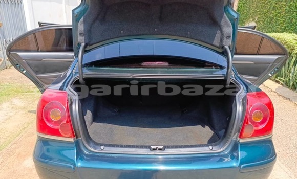 Sayi Na hannu Toyota Avensis Green Mota in Yaounde a Babban Kamaru Sayi Na hannu Toyota Avensis Green Mota in Yaounde a Babban Kamaru