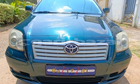Sayi Na hannu Toyota Avensis Green Mota in Yaounde a Babban Kamaru Sayi Na hannu Toyota Avensis Green Mota in Yaounde a Babban Kamaru