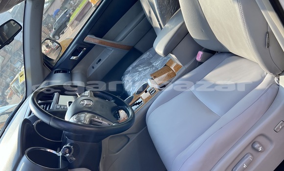 Acheter Occasion Voiture Toyota Highlander Blanc à Yaoundé, Central Cameroon Acheter Occasion Voiture Toyota Highlander Blanc à Yaoundé, Central Cameroon