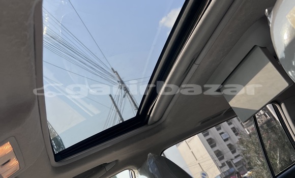 Acheter Occasion Voiture Toyota Highlander Blanc à Yaoundé, Central Cameroon Acheter Occasion Voiture Toyota Highlander Blanc à Yaoundé, Central Cameroon