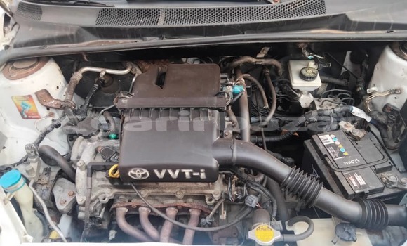 Acheter Occasion Voiture Toyota Yaris Blanc à Yaoundé, Central Cameroon Acheter Occasion Voiture Toyota Yaris Blanc à Yaoundé, Central Cameroon