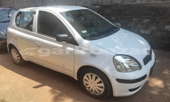 Acheter Occasion Voiture Toyota Yaris Blanc à Yaoundé, Central Cameroon Acheter Occasion Voiture Toyota Yaris Blanc à Yaoundé, Central Cameroon