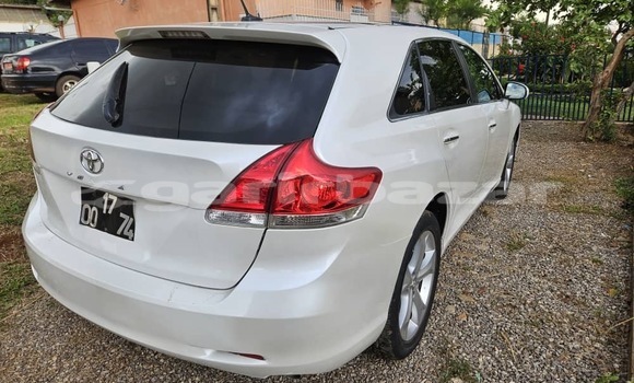 Acheter Occasion Voiture Toyota Venza Blanc à Yaoundé, Central Cameroon Acheter Occasion Voiture Toyota Venza Blanc à Yaoundé, Central Cameroon