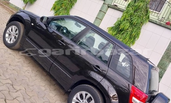 Buy Used Suzuki Vitara Silver Car in Douala in Littoral Cameroon Buy Used Suzuki Vitara Silver Car in Douala in Littoral Cameroon