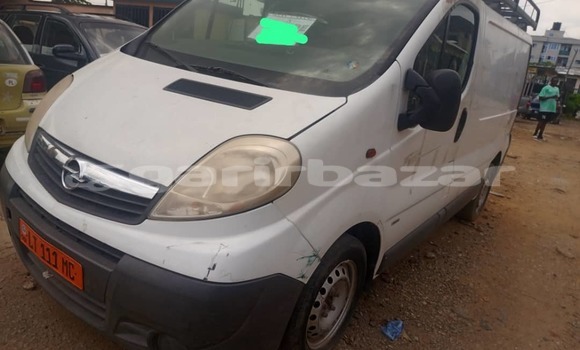 Sayi Na hannu Opel Astra OPC White Mota in Douala a Ƙasar Kamaru Sayi Na hannu Opel Astra OPC White Mota in Douala a Ƙasar Kamaru