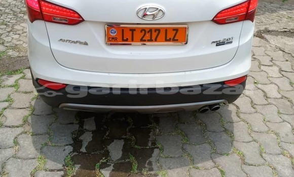 Buy Used Hyundai Santa Fe White Car in Douala in Littoral Cameroon Buy Used Hyundai Santa Fe White Car in Douala in Littoral Cameroon