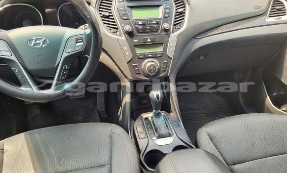 Acheter Occasion Voiture Hyundai Santa Fe Noir à Yaoundé, Central Cameroon Acheter Occasion Voiture Hyundai Santa Fe Noir à Yaoundé, Central Cameroon