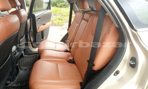 Sayi Na hannu Lexus RX 350 M Mota in Douala a Ƙasar Kamaru Sayi Na hannu Lexus RX 350 M Mota in Douala a Ƙasar Kamaru