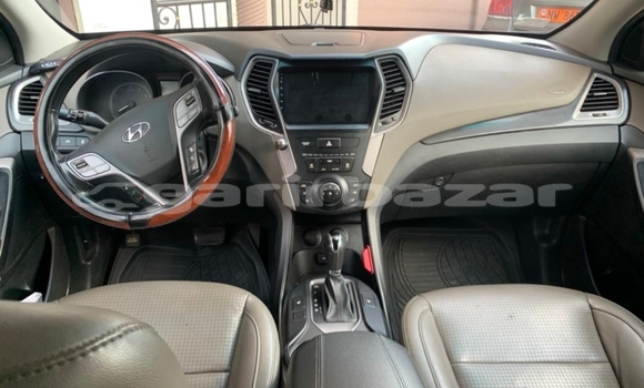 Acheter Occasion Voiture Hyundai Santa Fe Noir à Yaoundé, Central Cameroon Acheter Occasion Voiture Hyundai Santa Fe Noir à Yaoundé, Central Cameroon