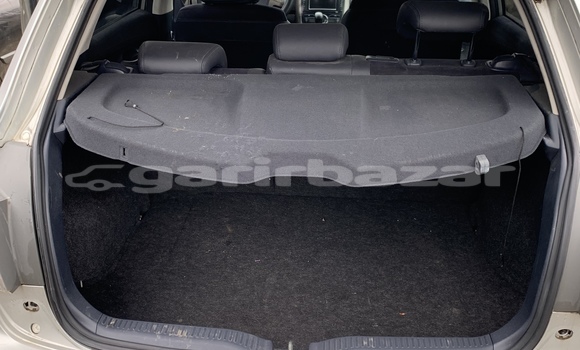 Sayi Imported Toyota Blade Azurfa Mota in Douala a Ƙasar Kamaru Sayi Imported Toyota Blade Azurfa Mota in Douala a Ƙasar Kamaru