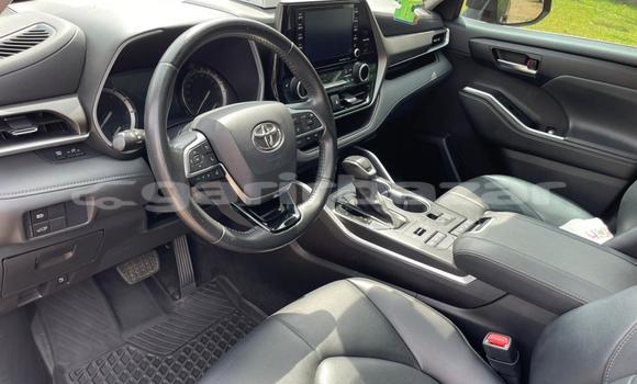 Buy Import Toyota Highlander Blue Car in Douala in Littoral Cameroon Buy Import Toyota Highlander Blue Car in Douala in Littoral Cameroon