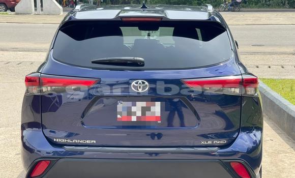 Buy Import Toyota Highlander Blue Car in Douala in Littoral Cameroon Buy Import Toyota Highlander Blue Car in Douala in Littoral Cameroon