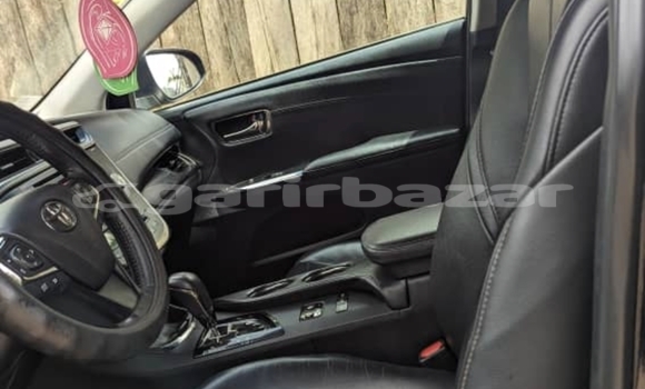 Buy Used Toyota Avalon Black Car in Yaounde in Central Cameroon Buy Used Toyota Avalon Black Car in Yaounde in Central Cameroon