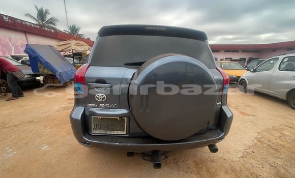 Acheter Occasion Voiture Toyota RAV4 Noir à Douala, Littoral Cameroon Acheter Occasion Voiture Toyota RAV4 Noir à Douala, Littoral Cameroon