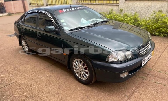 Acheter Occasion Voiture Toyota Avensis Noir à Yaoundé, Central Cameroon Acheter Occasion Voiture Toyota Avensis Noir à Yaoundé, Central Cameroon