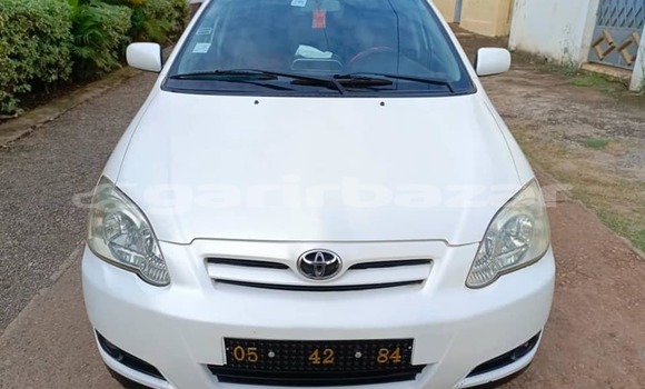 Acheter Occasion Voiture Toyota Runx Blanc à Yaoundé, Central Cameroon Acheter Occasion Voiture Toyota Runx Blanc à Yaoundé, Central Cameroon