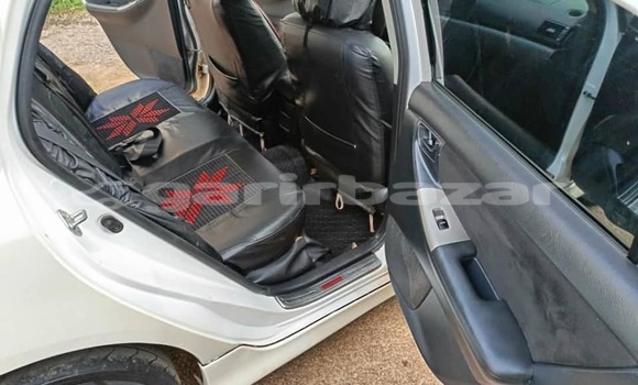 Acheter Occasion Voiture Toyota Runx Blanc à Yaoundé, Central Cameroon Acheter Occasion Voiture Toyota Runx Blanc à Yaoundé, Central Cameroon