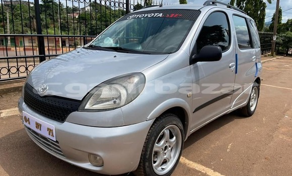 Acheter Occasion Voiture Toyota Yaris Autre à Yaoundé, Central Cameroon Acheter Occasion Voiture Toyota Yaris Autre à Yaoundé, Central Cameroon