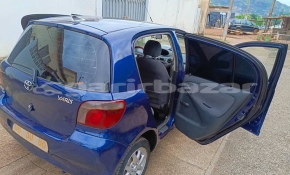 Acheter Occasion Voiture Toyota Yaris Bleu à Yaoundé, Central Cameroon Acheter Occasion Voiture Toyota Yaris Bleu à Yaoundé, Central Cameroon