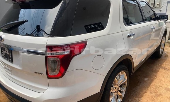 Acheter Occasion Voiture Ford Explorer Blanc à Douala, Littoral Cameroon Acheter Occasion Voiture Ford Explorer Blanc à Douala, Littoral Cameroon