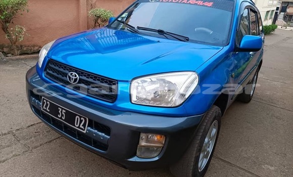 Acheter Occasion Voiture Toyota RAV4 Bleu à Douala, Littoral Cameroon Acheter Occasion Voiture Toyota RAV4 Bleu à Douala, Littoral Cameroon