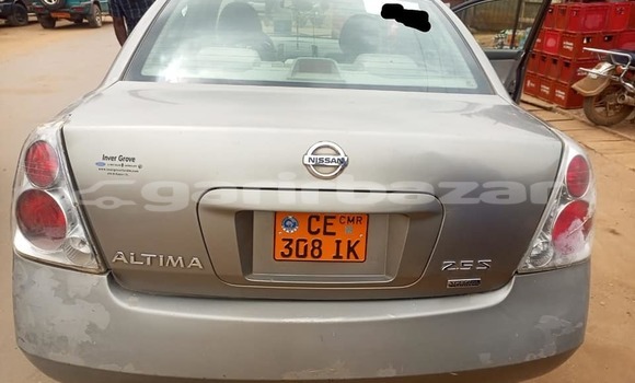 Sayi Na hannu Nissan Altima Sauran Mota in Douala a Ƙasar Kamaru Sayi Na hannu Nissan Altima Sauran Mota in Douala a Ƙasar Kamaru