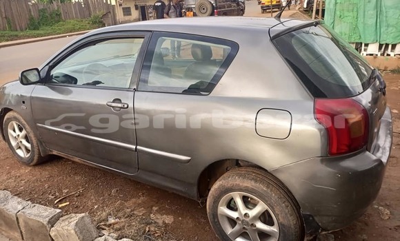 Sayi Na hannu Toyota Corolla Sauran Mota in Douala a Ƙasar Kamaru Sayi Na hannu Toyota Corolla Sauran Mota in Douala a Ƙasar Kamaru