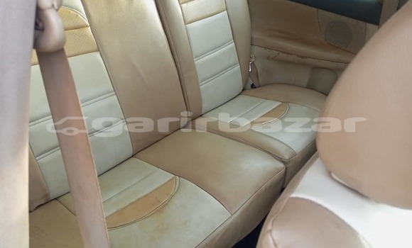 Sayi Na hannu Toyota Corolla Sauran Mota in Douala a Ƙasar Kamaru Sayi Na hannu Toyota Corolla Sauran Mota in Douala a Ƙasar Kamaru