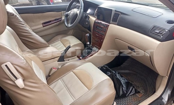 Sayi Na hannu Toyota Corolla Sauran Mota in Douala a Ƙasar Kamaru Sayi Na hannu Toyota Corolla Sauran Mota in Douala a Ƙasar Kamaru