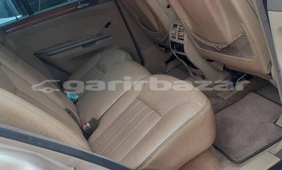 Sayi Na hannu Mercedes‒Benz ML–Class Sauran Mota in Yaounde a Babban Kamaru Sayi Na hannu Mercedes‒Benz ML–Class Sauran Mota in Yaounde a Babban Kamaru