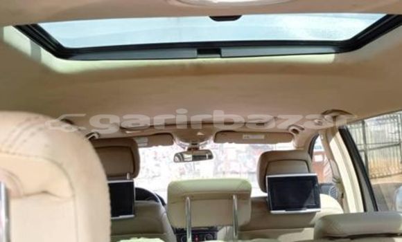 Sayi Na hannu Mercedes-Benz GLC 250D Black Mota in Yaounde a Babban Kamaru Sayi Na hannu Mercedes-Benz GLC 250D Black Mota in Yaounde a Babban Kamaru