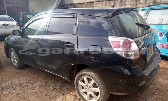 Sayi Na hannu Toyota Matrix Black Mota in Yaounde a Babban Kamaru Sayi Na hannu Toyota Matrix Black Mota in Yaounde a Babban Kamaru