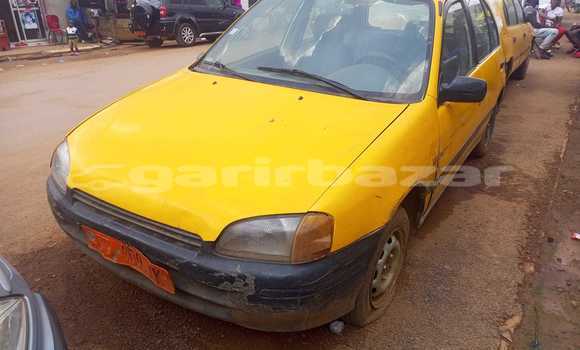 Sayi Na hannu Toyota Starlet Sauran Mota in Yaounde a Babban Kamaru