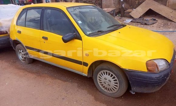 Sayi Na hannu Toyota Starlet Sauran Mota in Yaounde a Babban Kamaru Sayi Na hannu Toyota Starlet Sauran Mota in Yaounde a Babban Kamaru