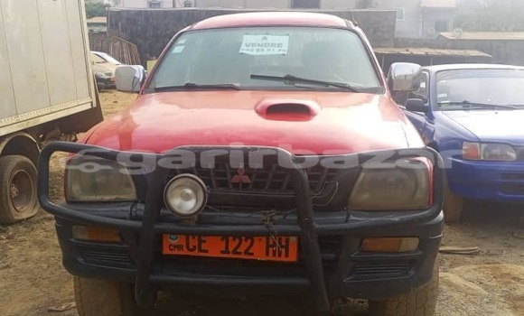 Sayi Na hannu Toyota Pickup Red Mota in Yaounde a Babban Kamaru Sayi Na hannu Toyota Pickup Red Mota in Yaounde a Babban Kamaru