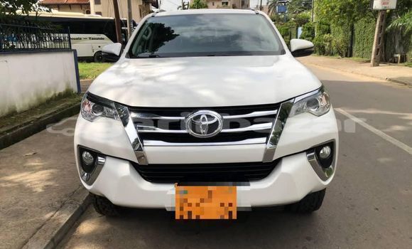 Buy Used Toyota Fortuner White Car in Douala in Littoral Cameroon Buy Used Toyota Fortuner White Car in Douala in Littoral Cameroon