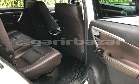 Buy Used Toyota Fortuner White Car in Douala in Littoral Cameroon Buy Used Toyota Fortuner White Car in Douala in Littoral Cameroon