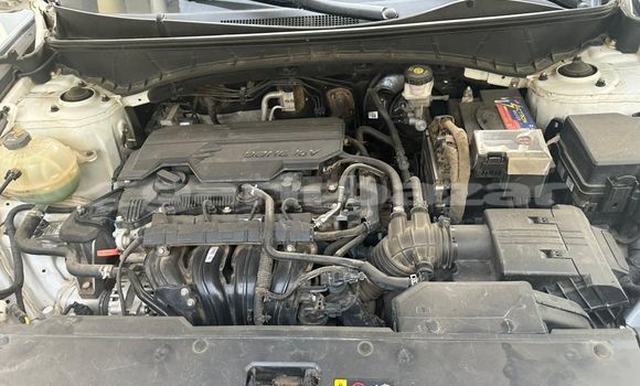 Buy Import Hyundai Tucson White Car in Douala in Littoral Cameroon Buy Import Hyundai Tucson White Car in Douala in Littoral Cameroon