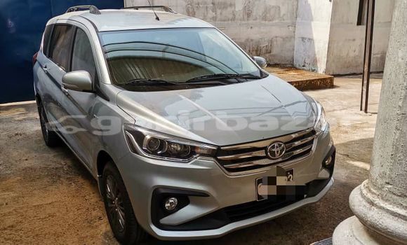 Acheter Occasion Voiture Toyota Raum Gris à Douala, Littoral Cameroon