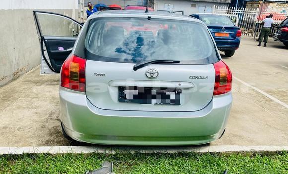 Sayi Na hannu Toyota Corolla Azurfa Mota in Douala a Ƙasar Kamaru Sayi Na hannu Toyota Corolla Azurfa Mota in Douala a Ƙasar Kamaru