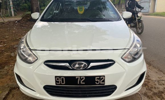 Acheter Import Voiture Hyundai Accent Blanc à Douala, Littoral Cameroon Acheter Import Voiture Hyundai Accent Blanc à Douala, Littoral Cameroon