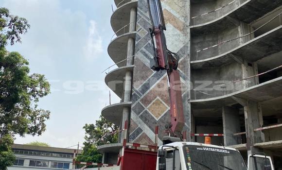 Acheter Occasion Utilitaire Mercedes‒Benz 2644 Blanc à Douala, Littoral Cameroon Acheter Occasion Utilitaire Mercedes‒Benz 2644 Blanc à Douala, Littoral Cameroon