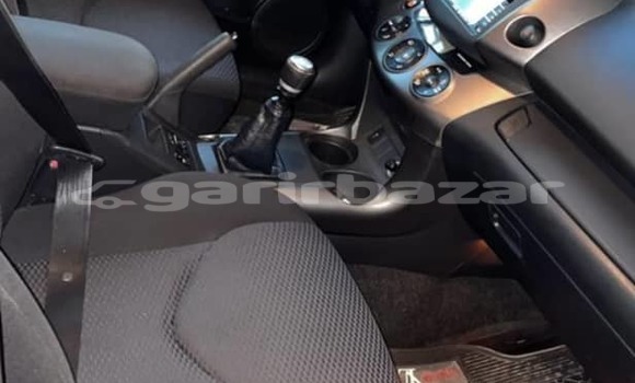 Sayi Imported Toyota RAV4 M Mota in Douala a Ƙasar Kamaru Sayi Imported Toyota RAV4 M Mota in Douala a Ƙasar Kamaru