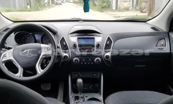 Buy Import Hyundai Tucson White Car in Douala in Littoral Cameroon Buy Import Hyundai Tucson White Car in Douala in Littoral Cameroon